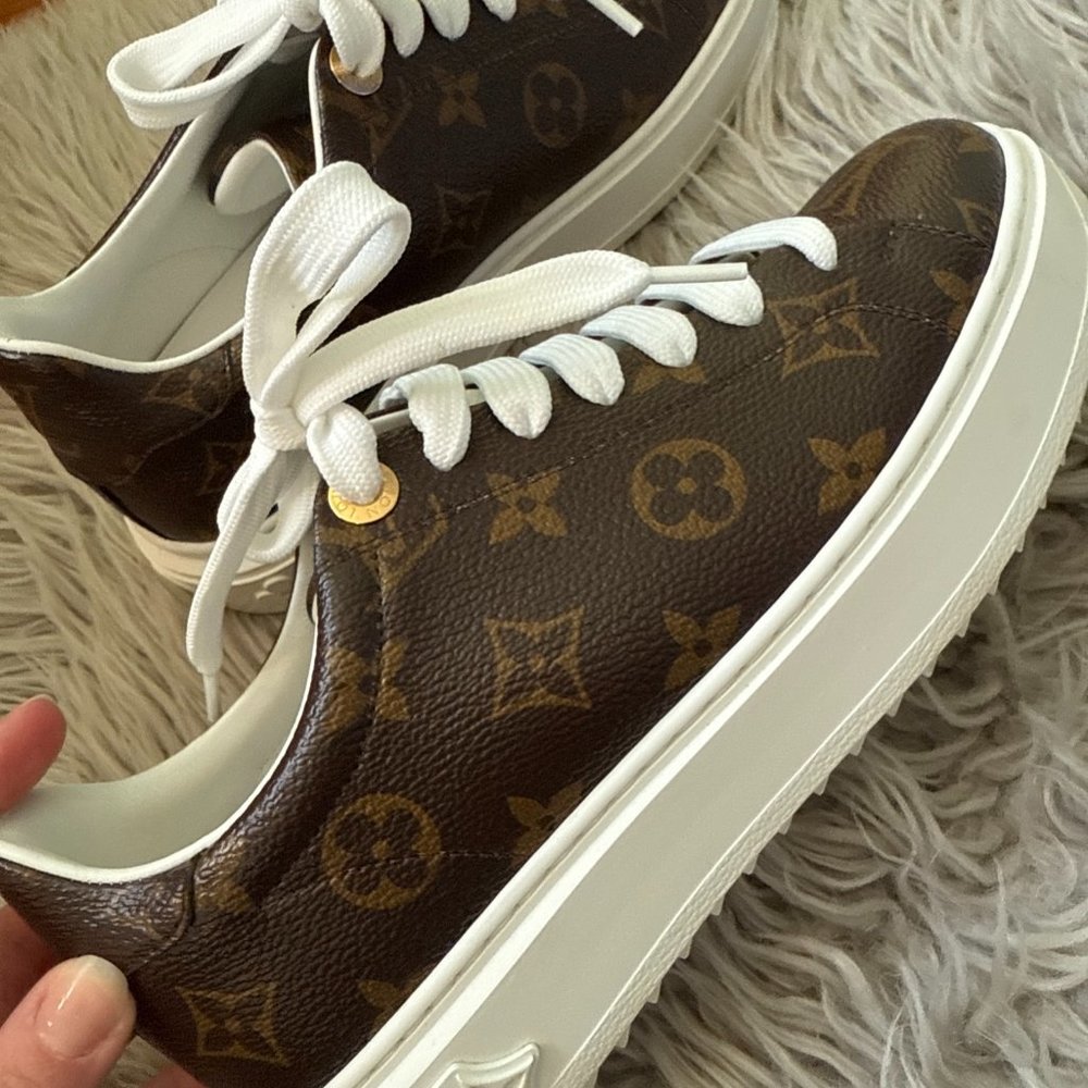 Louis Vuitton 36 1/2 Sneakers